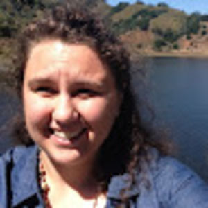 Meet your Posher, Lora